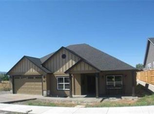 936 Arrowhead Trl, Eagle Pt, OR 97524