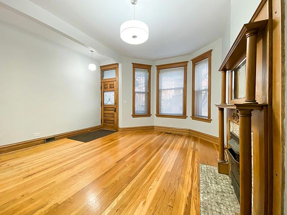 2nd image of 1814 N Wilmot Ave #1