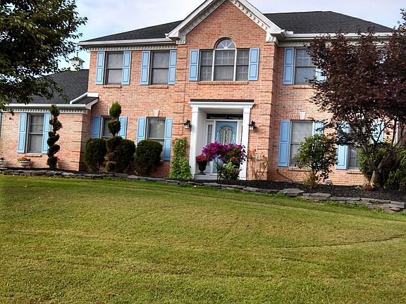  Lovely Home! Street view