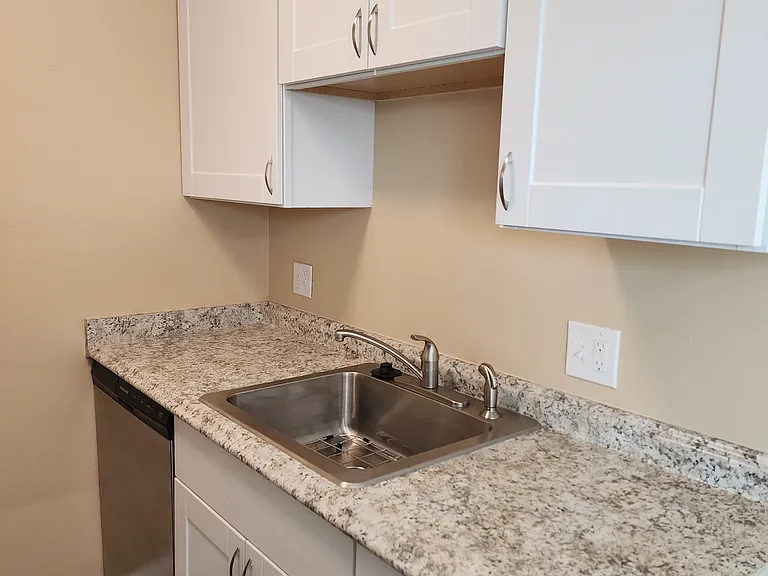 Arden Town Apartments — Photo 17