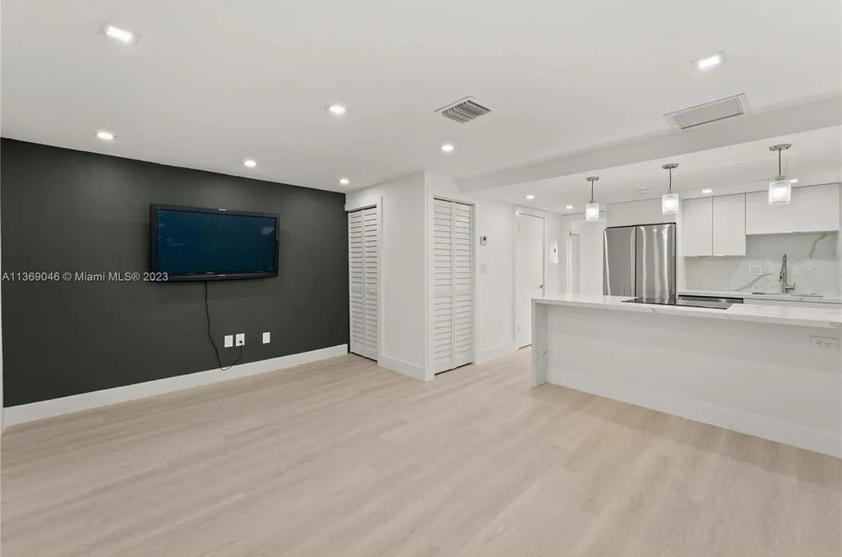 1 bed, 551 sqft, $2,150 — Photo 2