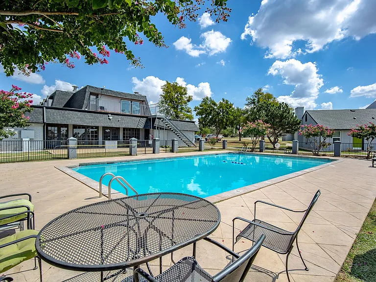 Aspen Place Apartments - June Rent FREE: Move-In by 6/15! — Photo 7