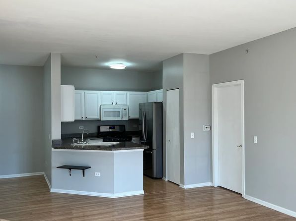 3275 Stratford Ct UNIT 1B