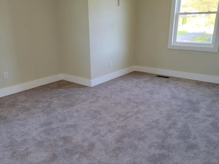 1500 W Main St — Photo 8