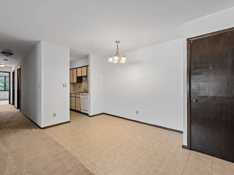 W63N14266 Washington Ave #96 — Photo 16