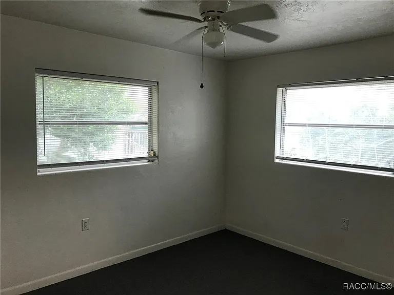 95 S Desoto St — Photo 16