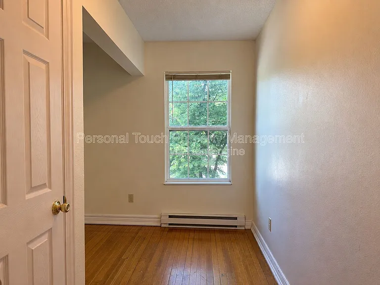 411 4th Ave S #3 — Photo 14