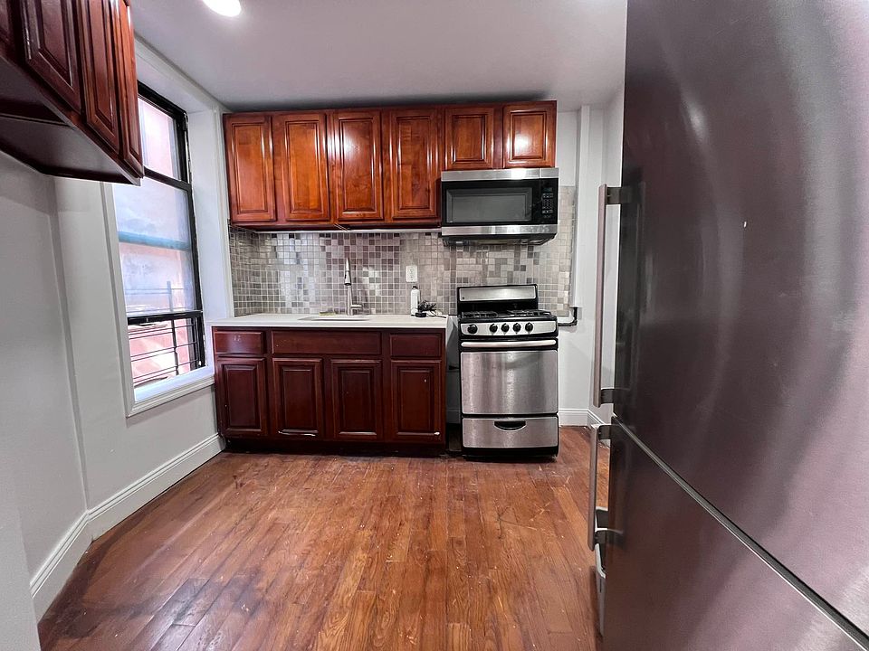 1st image of 224 W 149th St #2