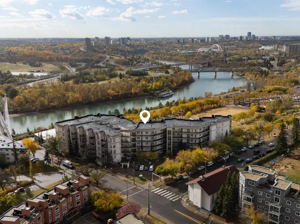 9503 101st Ave NW #412, Edmonton, AB T5H 4R1