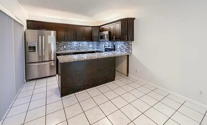 2 bed, 2.5 bath, 1118 sqft, $2,675 — Photo 4