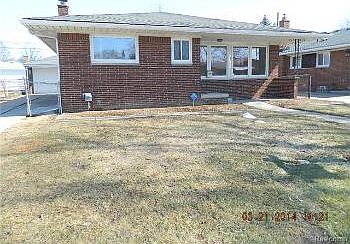1st image of 24720 Wood St