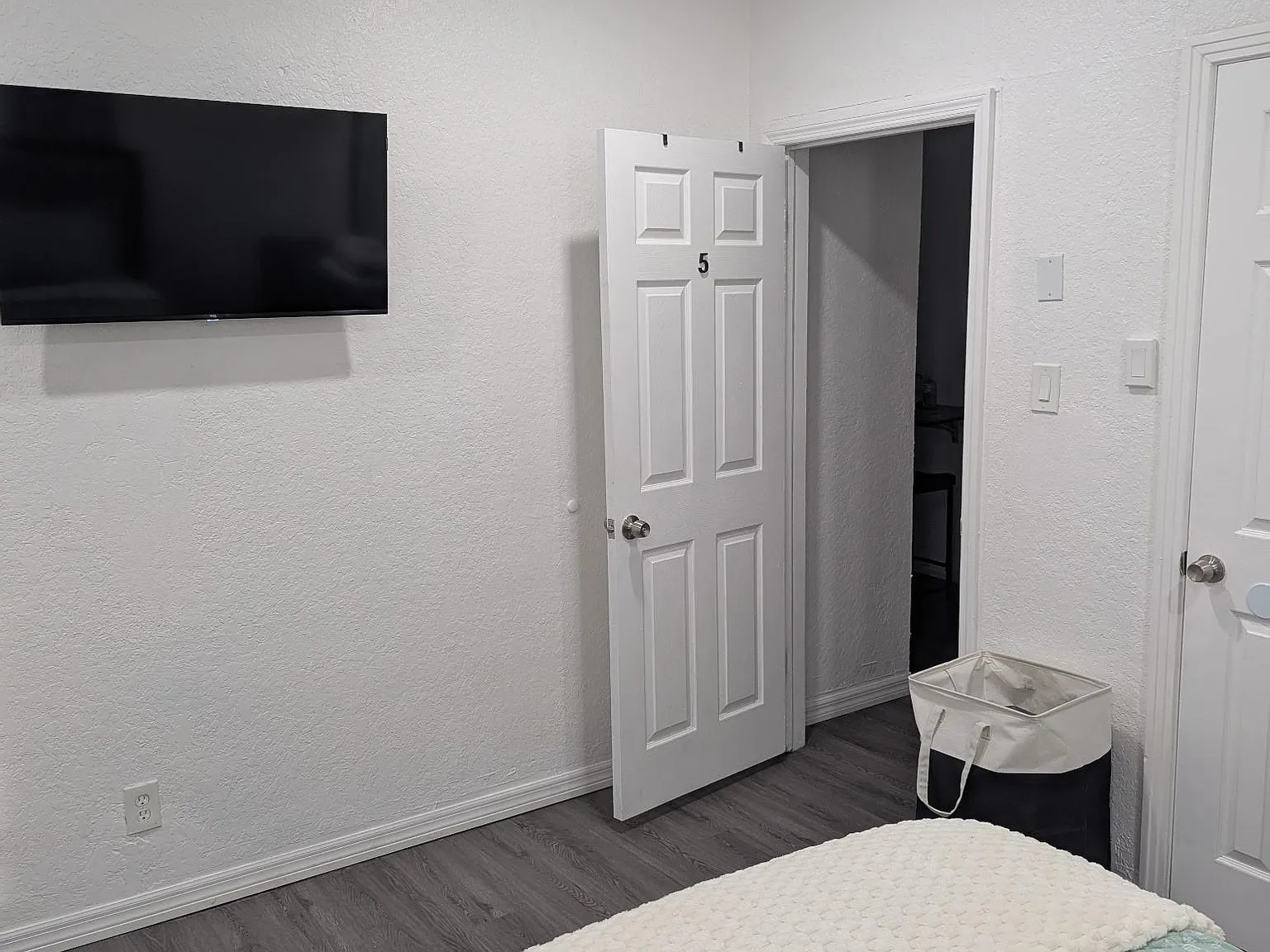 4 bed, 3.0 bath, 2654 sqft, $1,351 — Photo 3