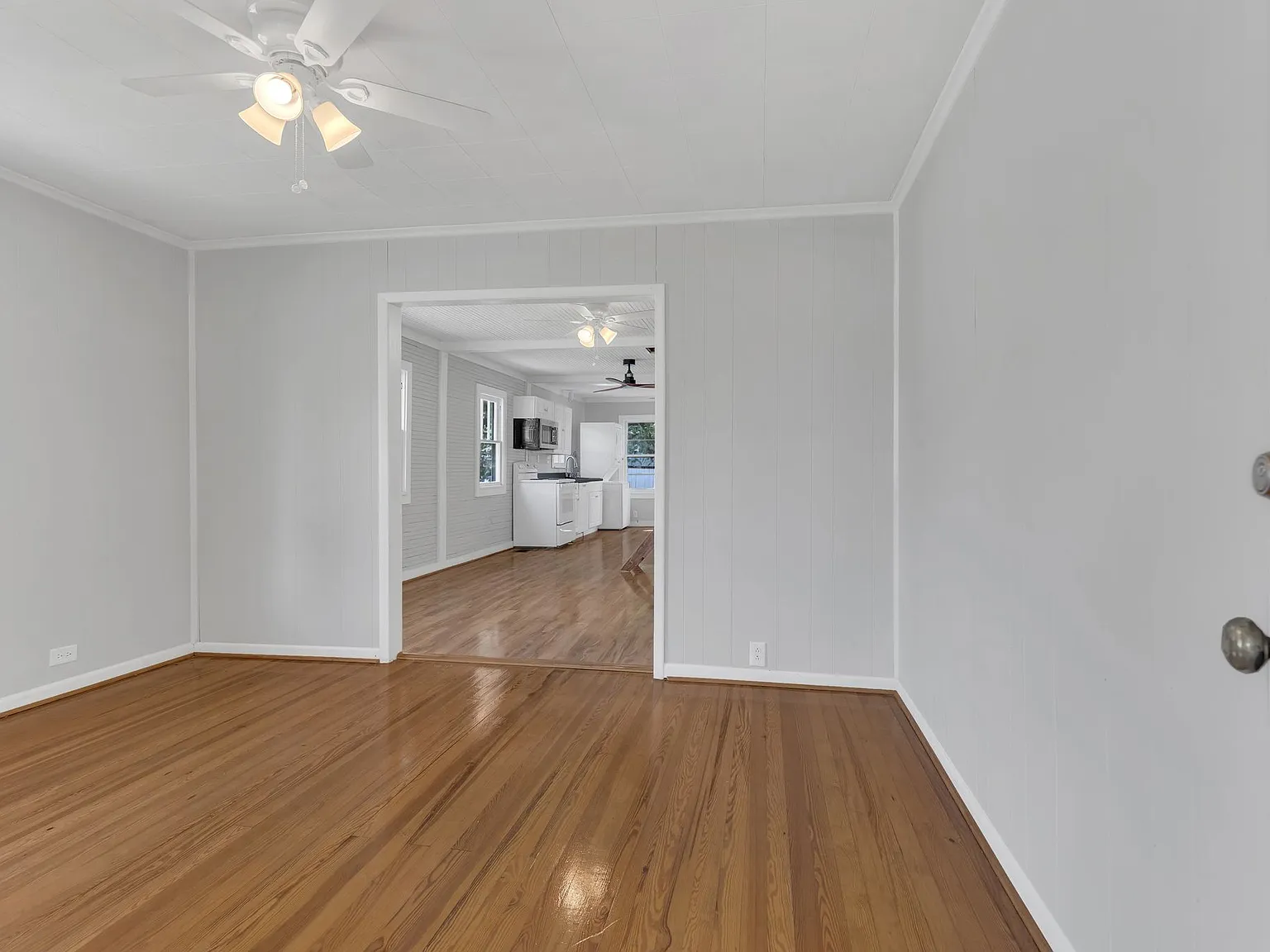 414 Maple St — Photo 3