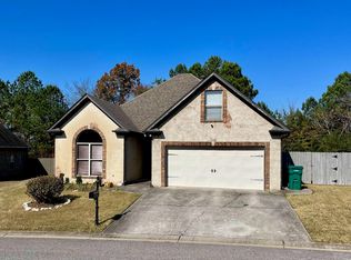 2918 Summit Dr, Fultondale, AL 35068