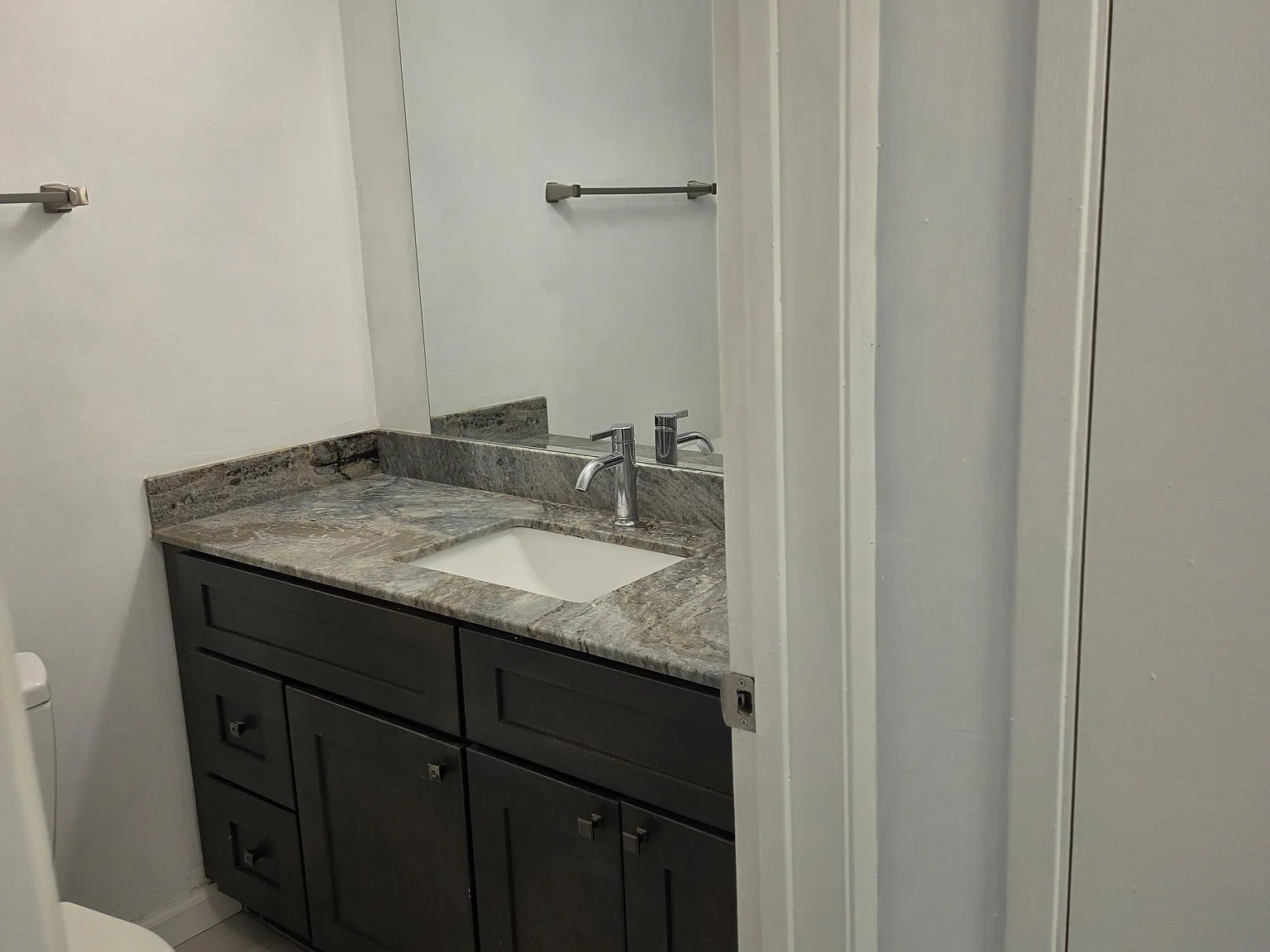 The Californian Apartments — Photo 4