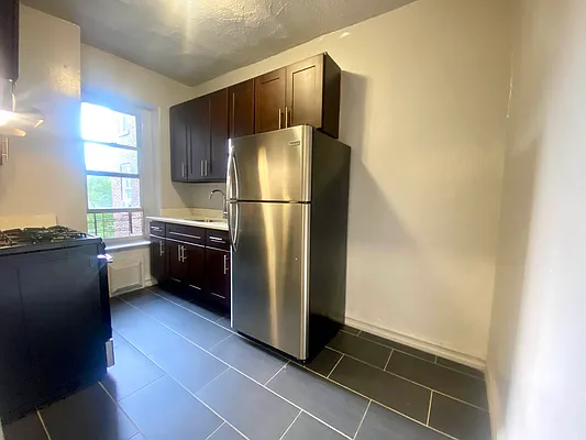 Rented by Lang Realty LLC | media 5