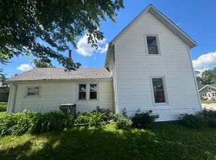 712 State St, Tama, IA 52339