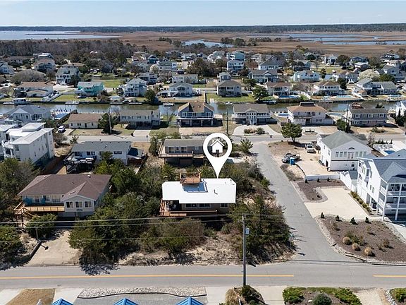 2nd image of 2901 Sandfiddler Rd