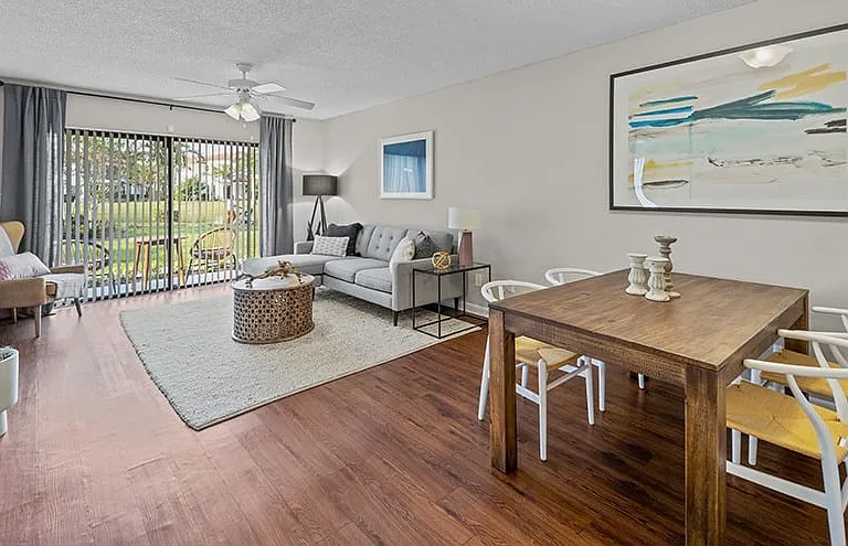 The Avant at Pembroke Pines Apartments — Photo 26