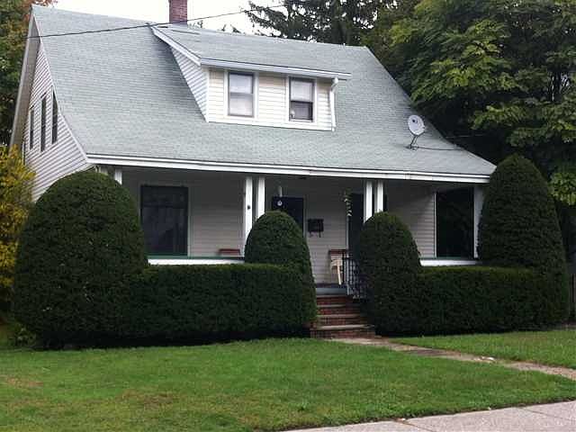 1st image of 7 Fairlawn Ave