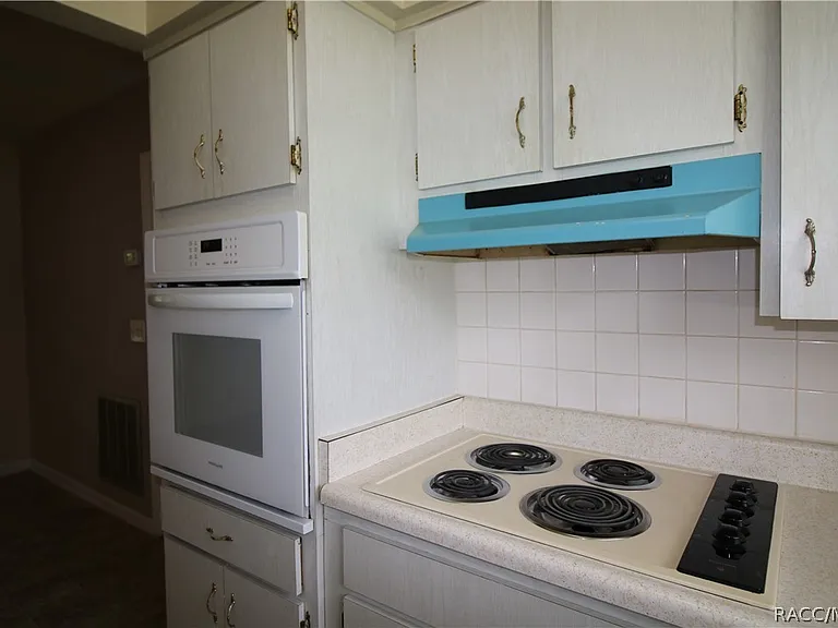 6246 E Waverly St — Photo 15