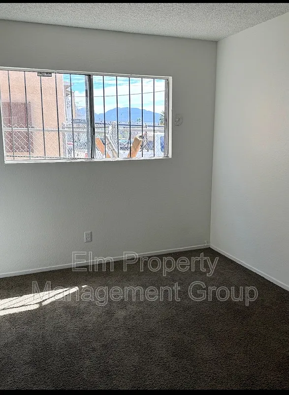 2 bed, 1.0 bath, 844 sqft, $1,200 — Photo 4