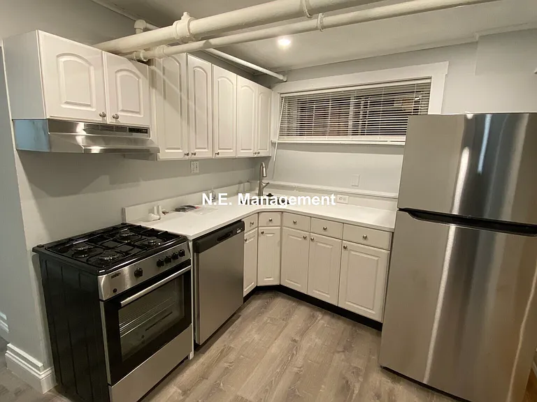 1506 Commonwealth Ave #10G — Photo 1