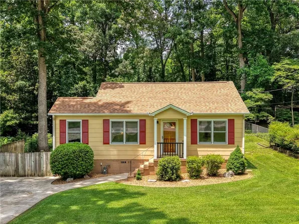 515 Scott Cir, Decatur, GA 30033