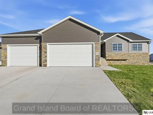 4048 Northview Dr, Grand Island, NE 68803