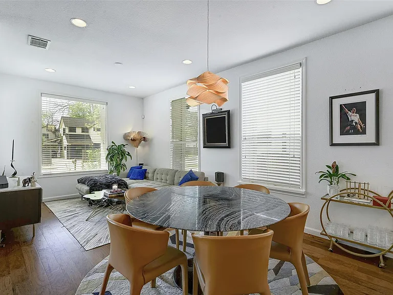 2614 Willow St #A — Photo 3