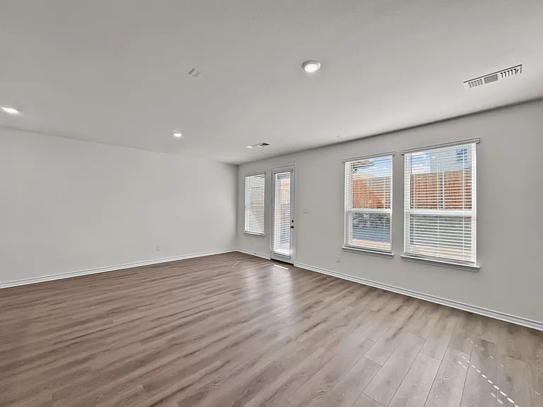 664 Jupe Way — Photo 17