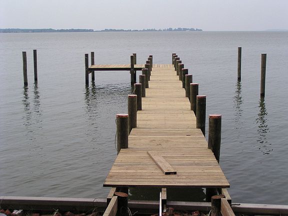 Dock with 2 lifts