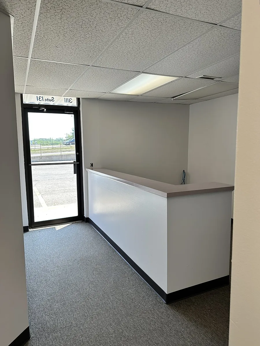 Building Photo - 3111 SW Van Buren St #131
