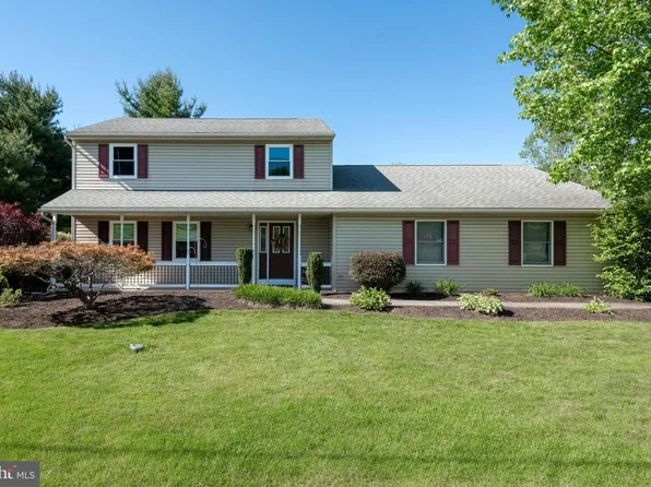 1858 W Lisburn Rd, Carlisle, PA 17015