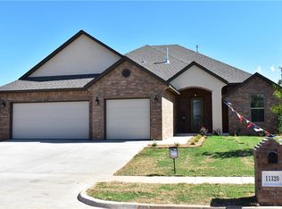 11320 SW 41st Ter, Mustang, OK 73064