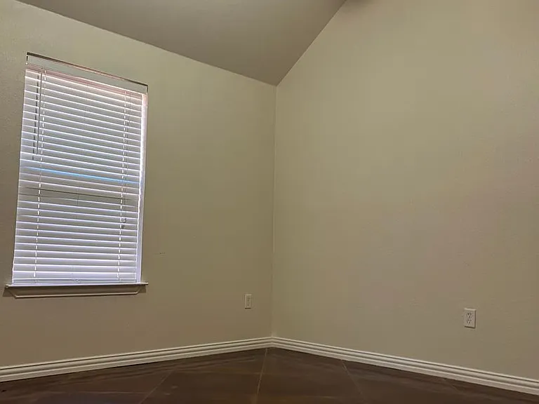 330 Jade Ln — Photo 19