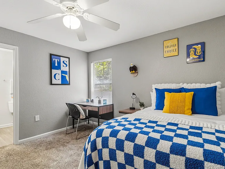 Townhomes at TSC — Photo 15