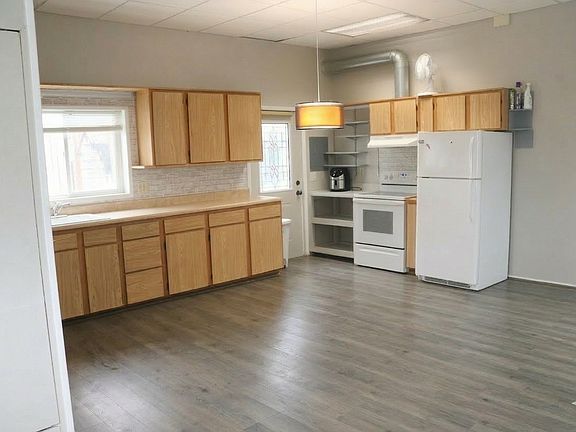 2nd image of 318 107th St SW Unit B