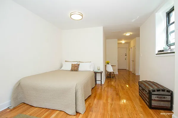 Sold by Abacus Properties | media 3