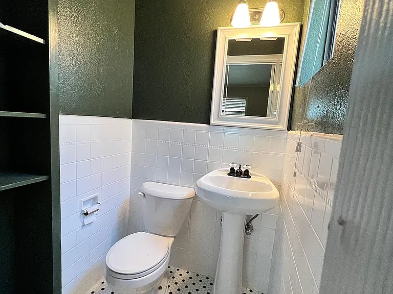 4812 Kilpatrick Ave — Photo 6