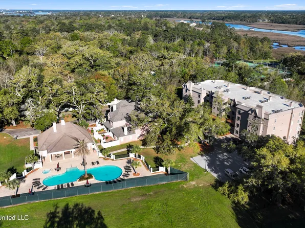 426 Elegans Ct #426, Ocean Springs, MS 39564