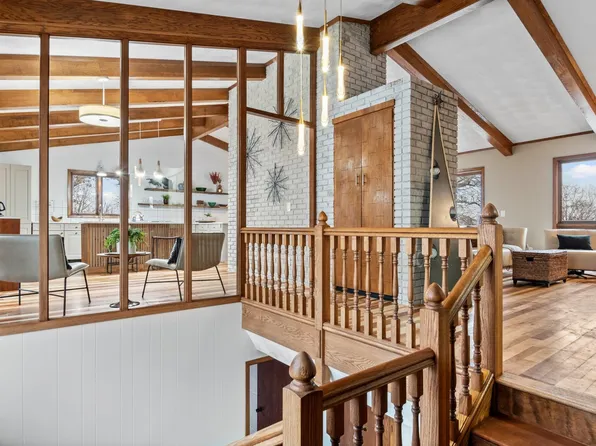W876 Oak View Ct, Brodhead, WI 53520