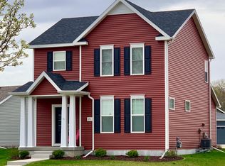 1173 Okeeffe Ave, Sun Prairie, WI 53590