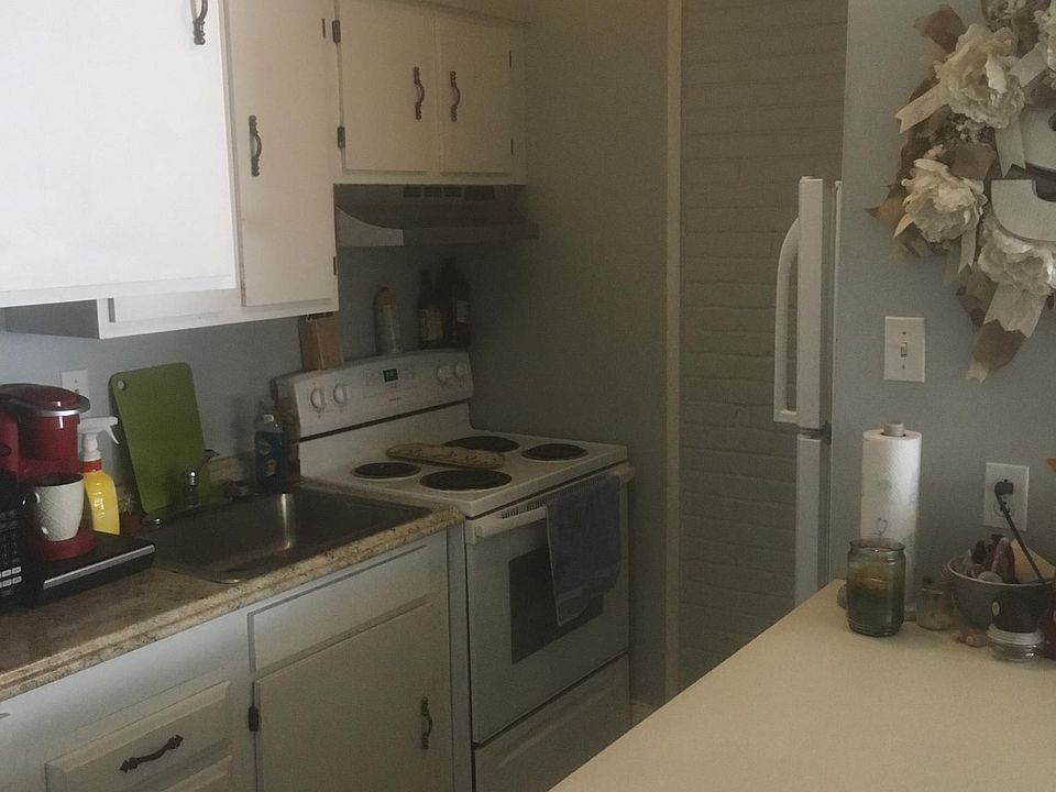 2nd image of 1921 Prytania St APT M