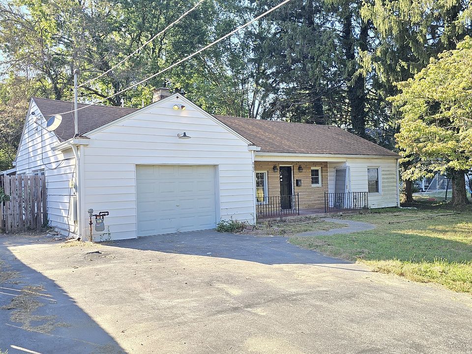 1st image of 807 N Main St