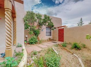 34 Chusco Rd, Santa Fe, NM 87508