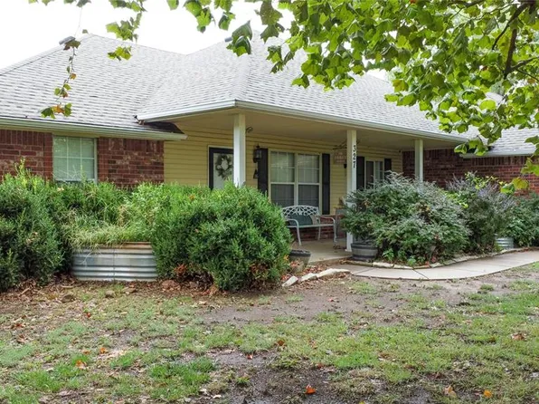 327 Englebretson Ln, Tuttle, OK 73089