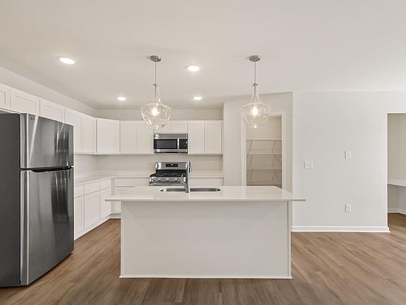 7th image of this home
