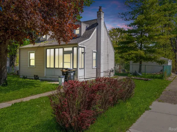 4800 Marseilles St, Detroit, MI 48224