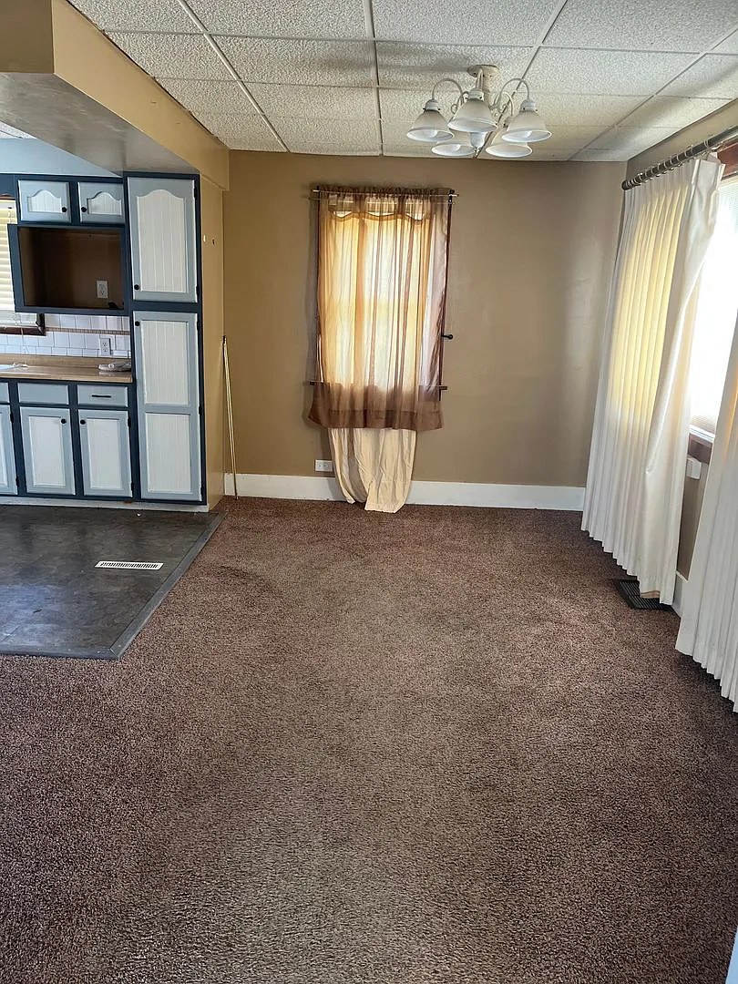 Two Bedroom 1 Bathroom House for Rent! — Photo 4